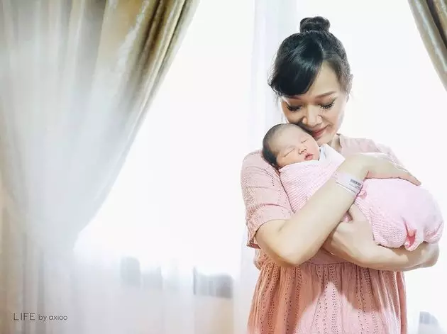 potret perdana anak Yuanita Christiani © 2020 instagram.com potret perdana anak Yuanita Christiani © 2020 instagram.com