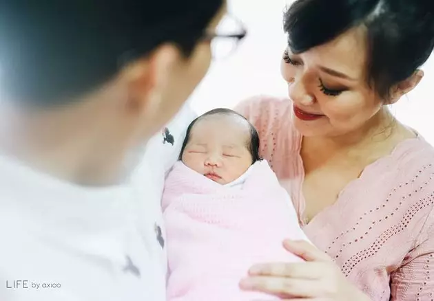 potret perdana anak Yuanita Christiani © 2020 instagram.com potret perdana anak Yuanita Christiani © 2020 instagram.com