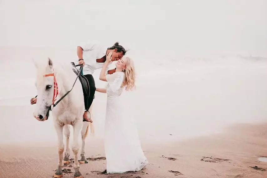 Potret terbaru wanita bule Muntilan Instagram