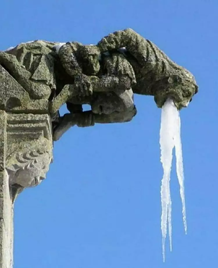 Potret patung ketika musim dingin ini lucu banget Berbagai sumber