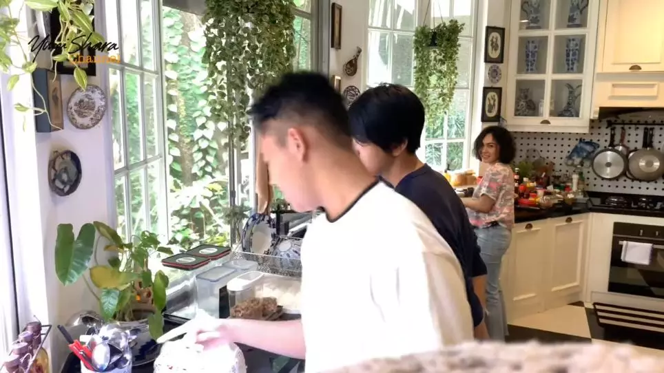 Momen Yuni Shara #dirumahaja  Instagram &  YouTube