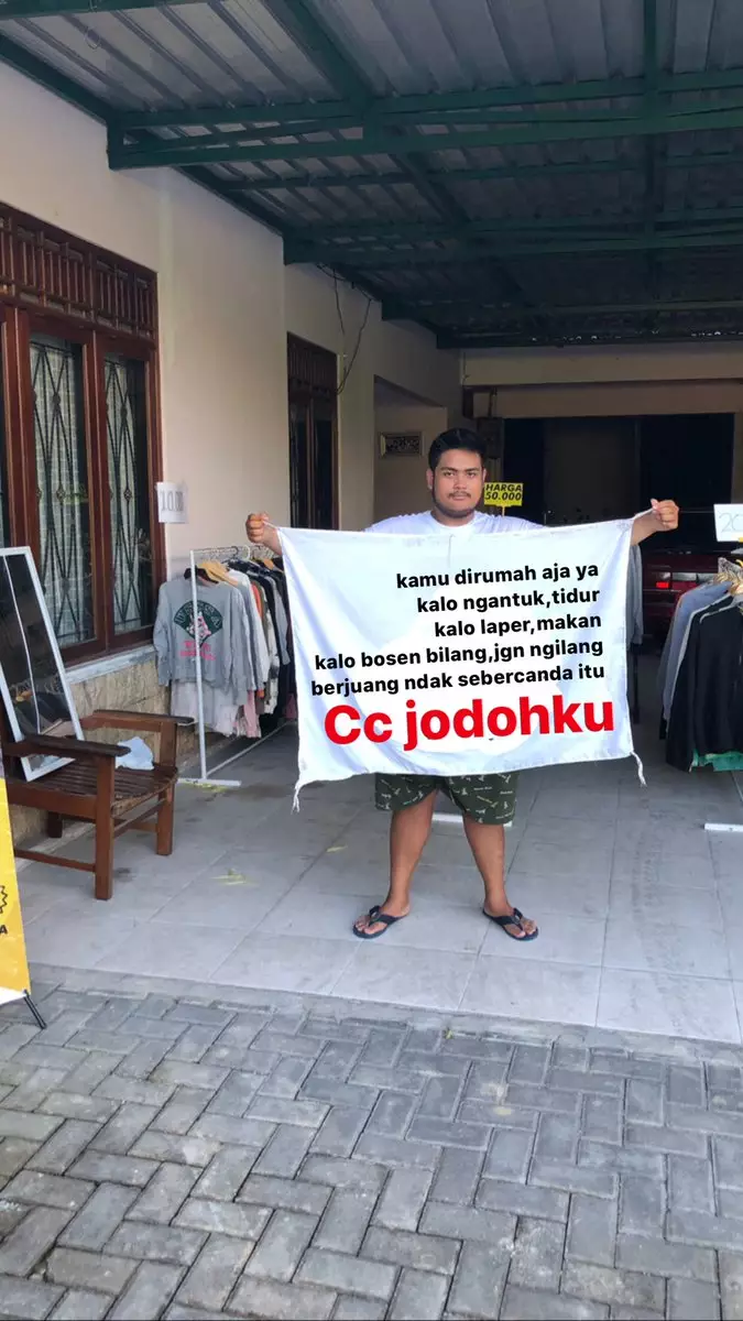 cuitan #kamudirumahya berbagai sumber