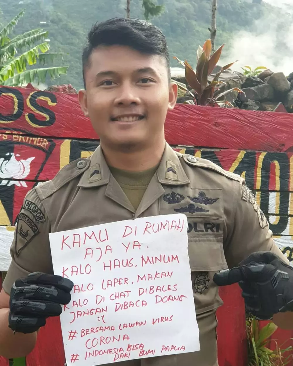 cuitan #kamudirumahya berbagai sumber