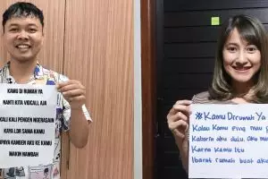 8 Pesan lucu #kamudirumahya ini malah bikin baper