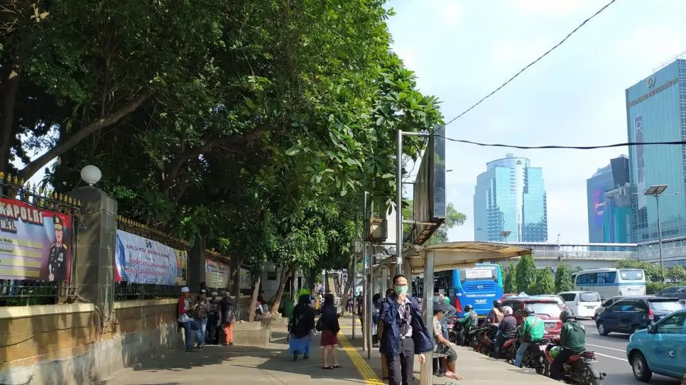 Update Corona Jumat  © 2020 merdeka.com/Imam Buhori ; liputan6.com/Nefri Inge