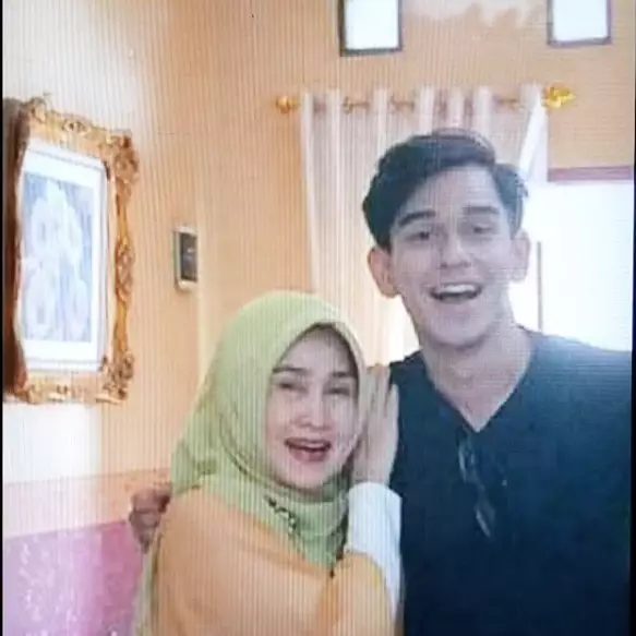 Momen Rangga Azof bareng ibundanya Instagram