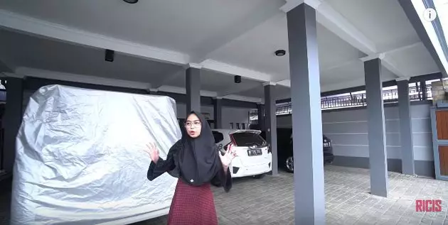 Penampakan garasi penyanyi Tanah Air Instagram 