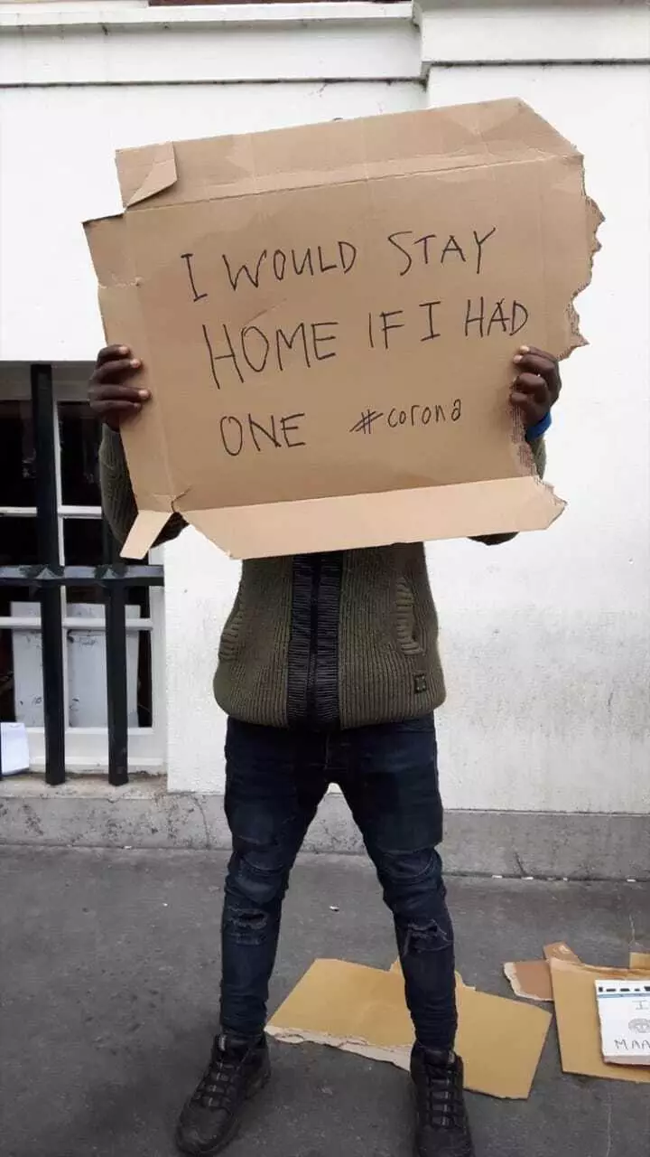 Potret tunawisma di tengah aturan social distancing Instagram/ @sheltersuit