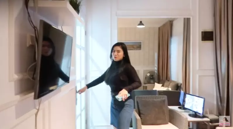 Potret kamar Felicya Angelista YouTube Potret kamar Felicya Angelista YouTube