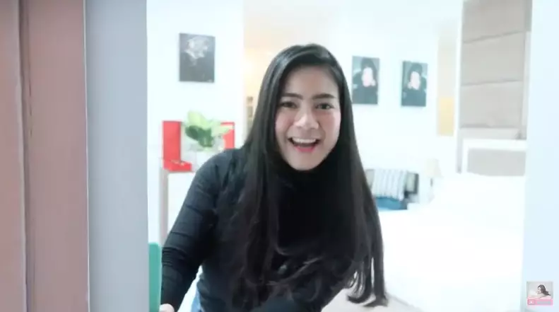 Potret kamar Felicya Angelista YouTube Potret kamar Felicya Angelista YouTube