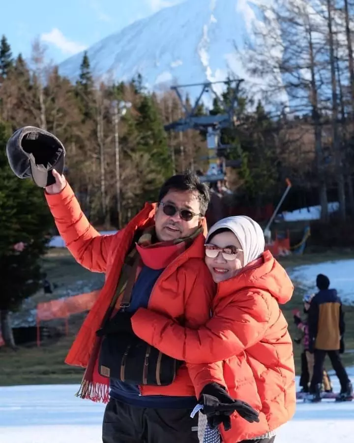 Momen pemain Si Doel bareng pasangannya Instagram