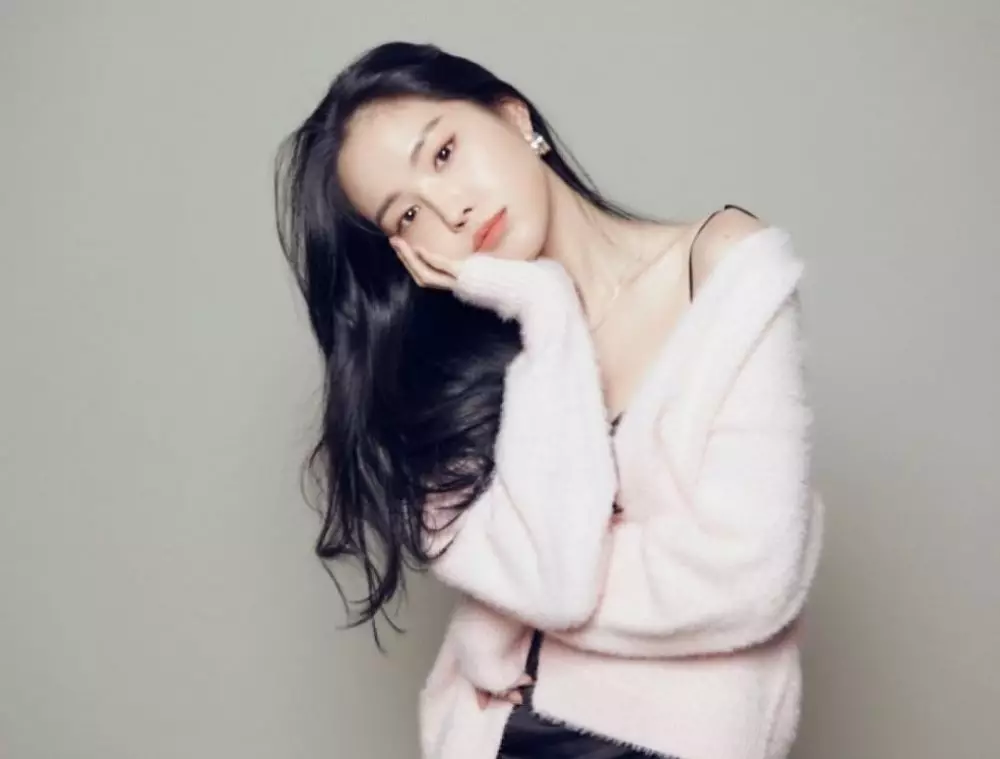 Nggak nyangka, 10 Idol K-Pop ini ternyata memiliki sifat Introvert Instagram Nggak nyangka, 10 Idol K-Pop ini ternyata memiliki sifat Introvert Instagram