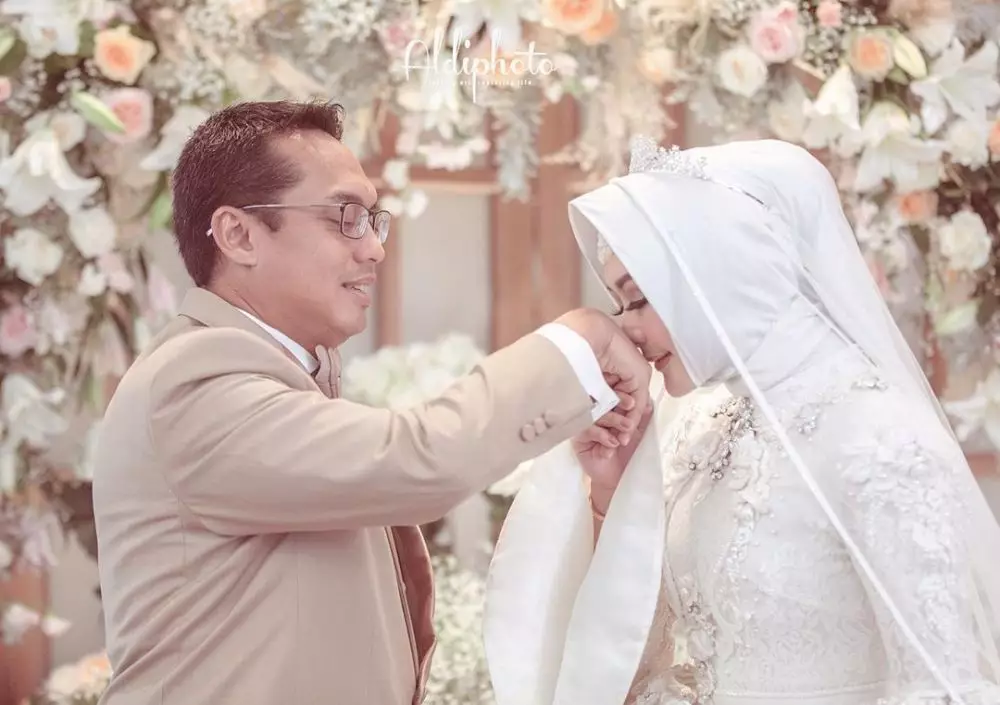 Momen pernikahan Eddies Adelia Instagram 