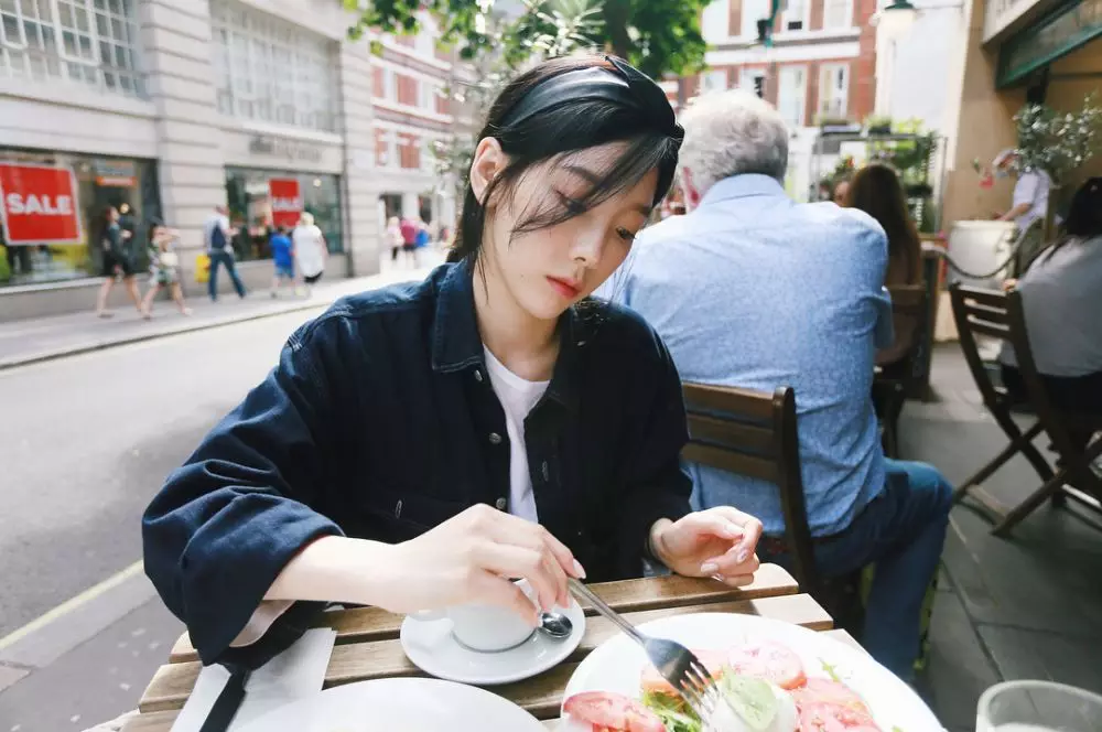 15 idol kpop rambut hitam  Instagram