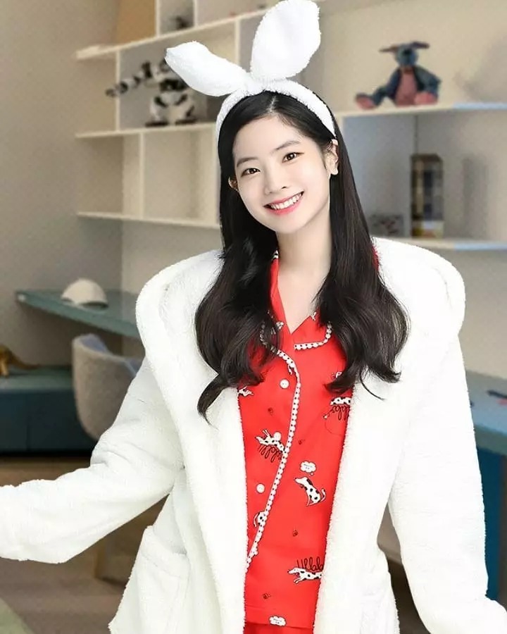 15 idol kpop rambut hitam  Instagram