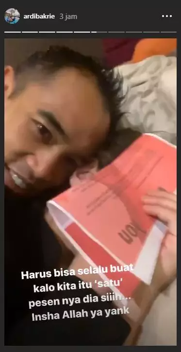 Momen ultah pernikahan Nia Ramadhani Instagram 