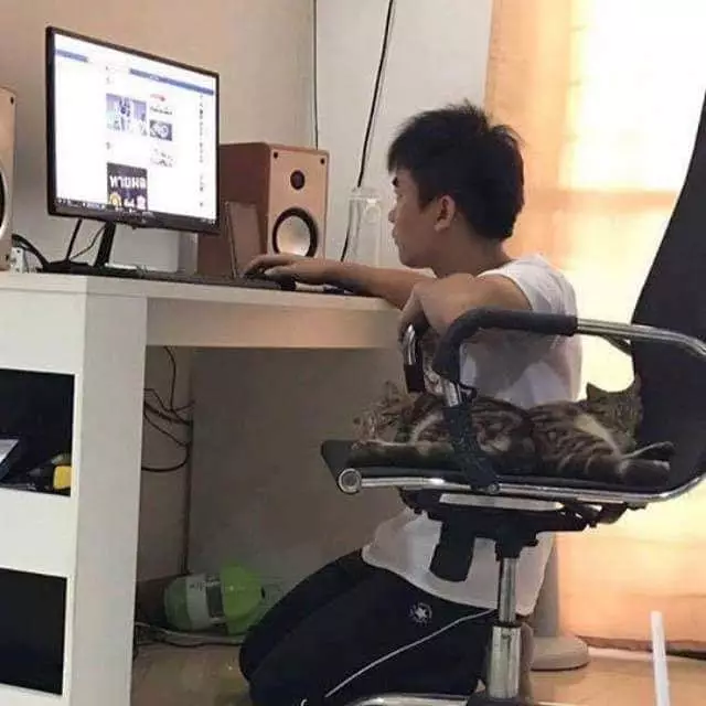 potret harusnya aku yang di sana © 2020 1cak.com