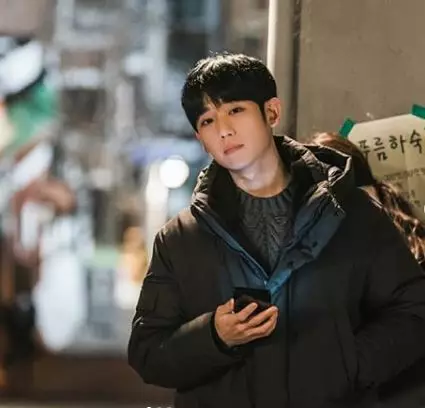 Beda tingkah 12 zodiak saat chattingan, sesuai nggak sama kamu? Instagram Beda tingkah 12 zodiak saat chattingan, sesuai nggak sama kamu? Instagram