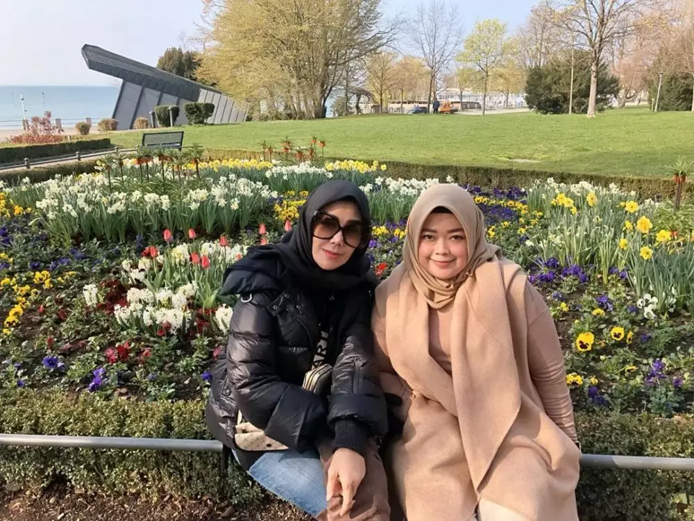 Pesona Erni Citra Sari instagram Pesona Erni Citra Sari instagram