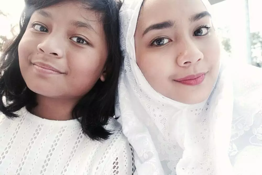 Gita Gutawa dan Aura nampak akrab © 2020 brilio.net  Gita Gutawa dan Aura nampak akrab © 2020 brilio.net