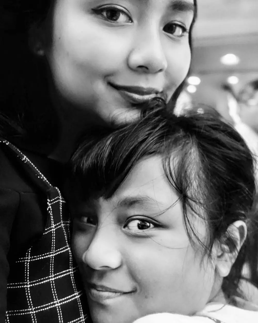 Gita Gutawa dan Aura nampak akrab © 2020 brilio.net  Gita Gutawa dan Aura nampak akrab © 2020 brilio.net