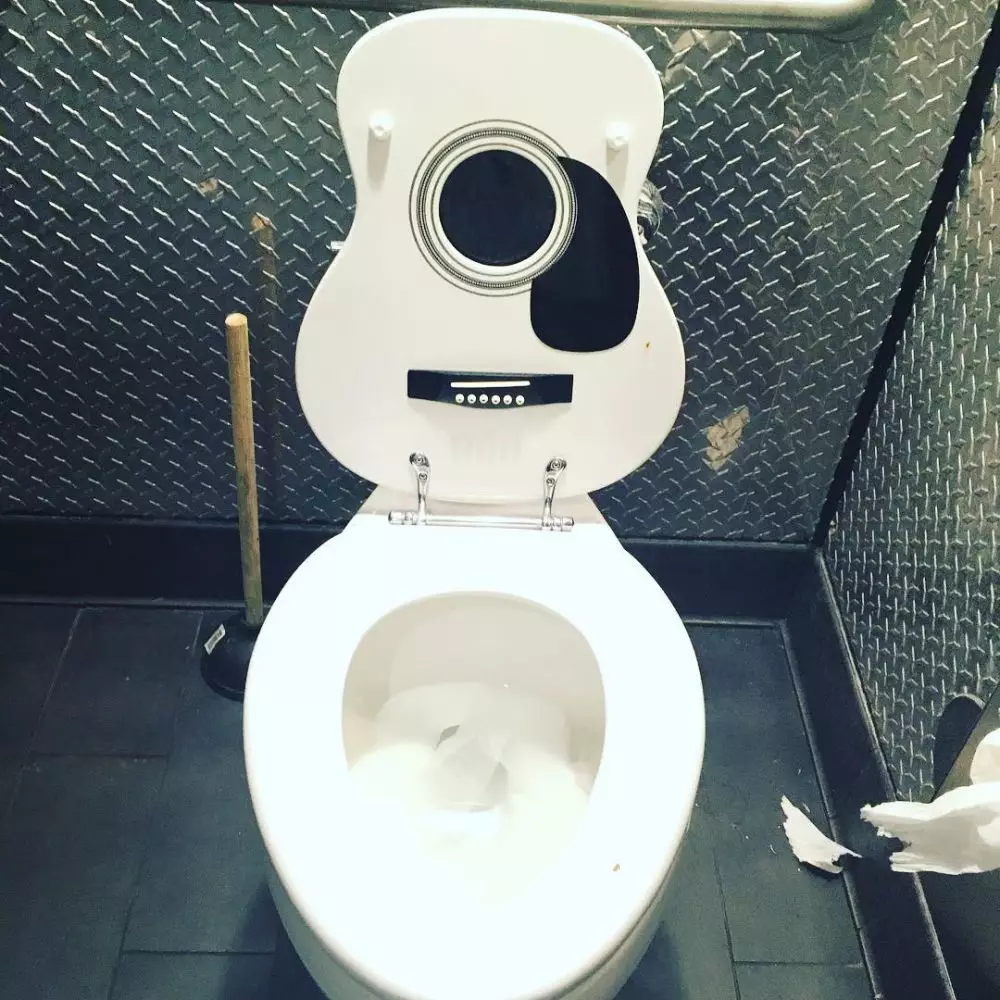 Keren, 10 desain toilet ini unik dan artistik abis Instagram Keren, 10 desain toilet ini unik dan artistik abis Instagram