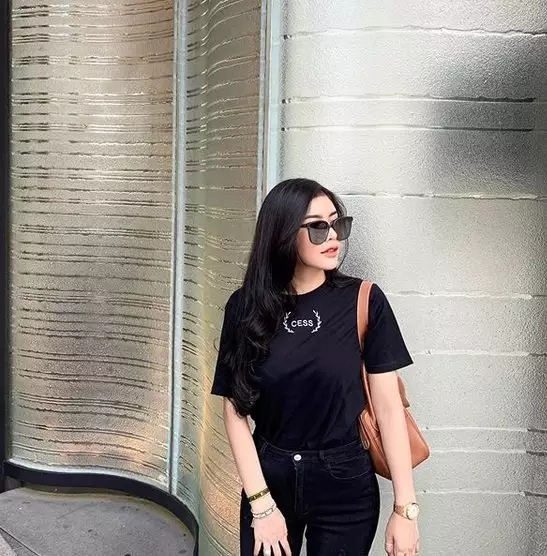 potret Rica Andriani istri mantan Kapolsek Kembangan © 2020 instagram.com potret Rica Andriani istri mantan Kapolsek Kembangan © 2020 instagram.com