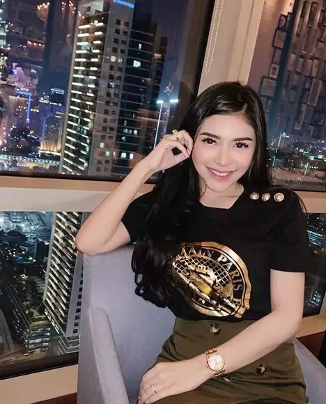 potret Rica Andriani istri mantan Kapolsek Kembangan © 2020 instagram.com potret Rica Andriani istri mantan Kapolsek Kembangan © 2020 instagram.com