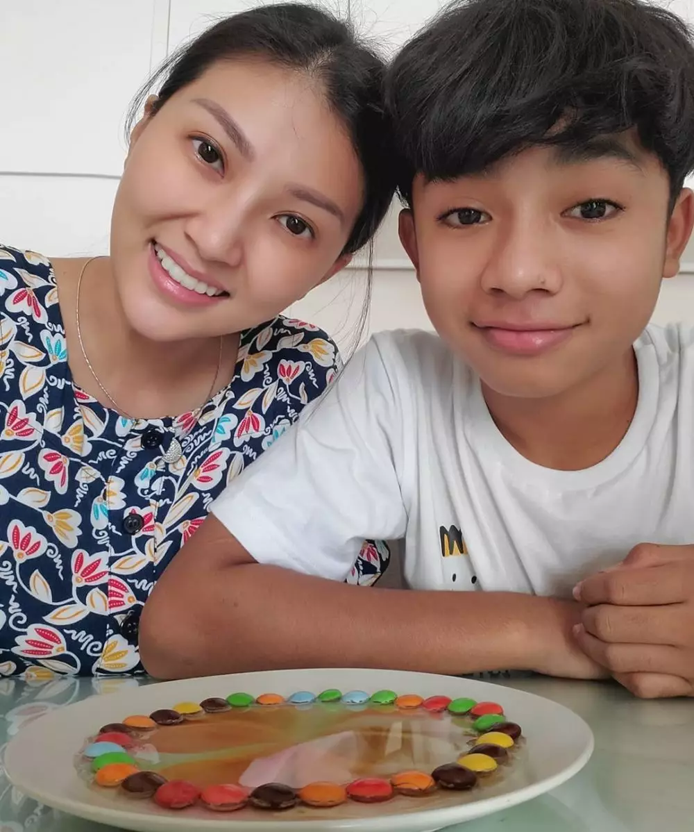 potret seleb natural di rumah © 2020 brilio.net potret seleb natural di rumah © 2020 brilio.net