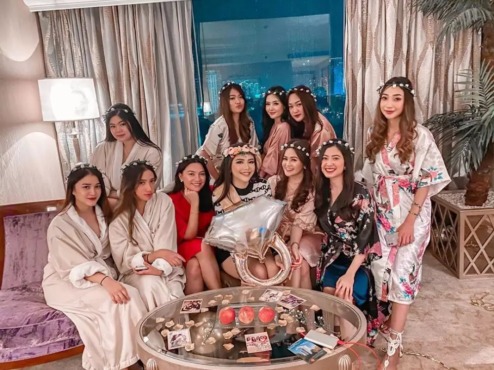 bridesmaid pernikahan rica © 2020 brilio.net