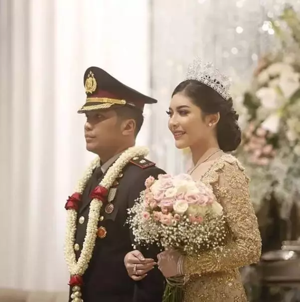 Pesona Rica Andriani berbagai sumber Pesona Rica Andriani berbagai sumber