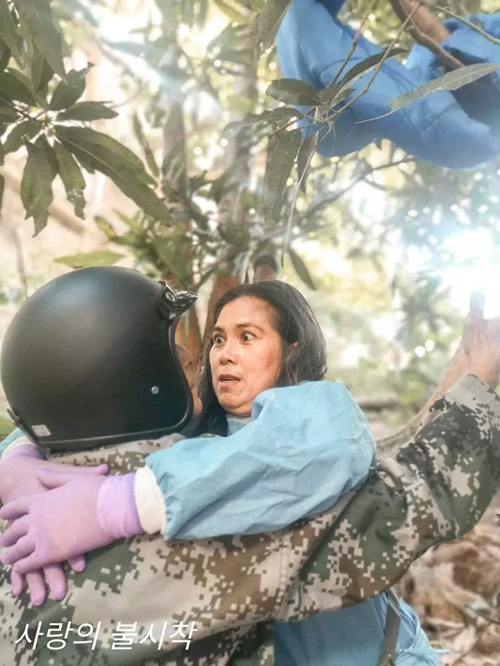 parodi adegan Crash Landing on You facebook