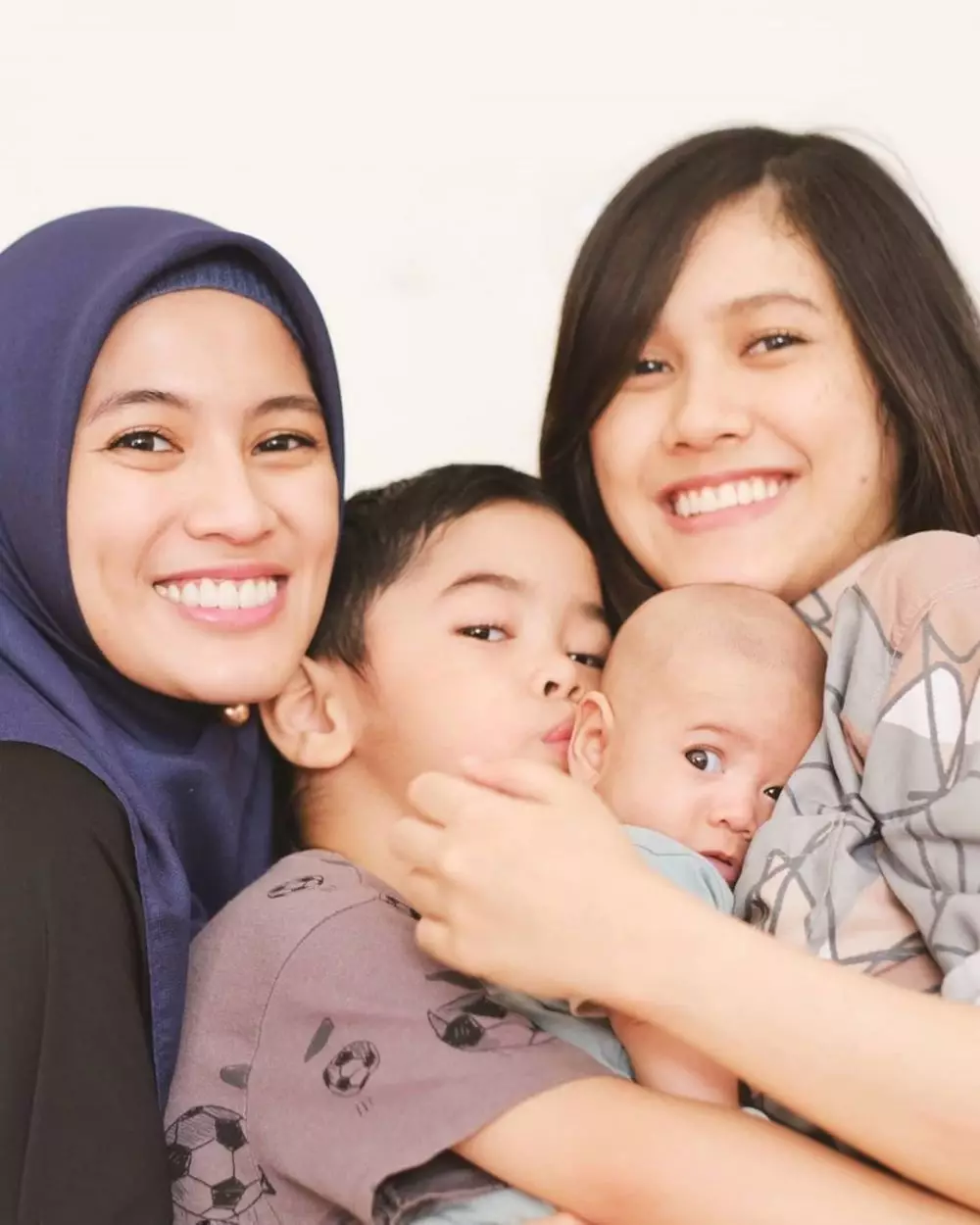 potret kompak Alyssa dan sang adik instagram