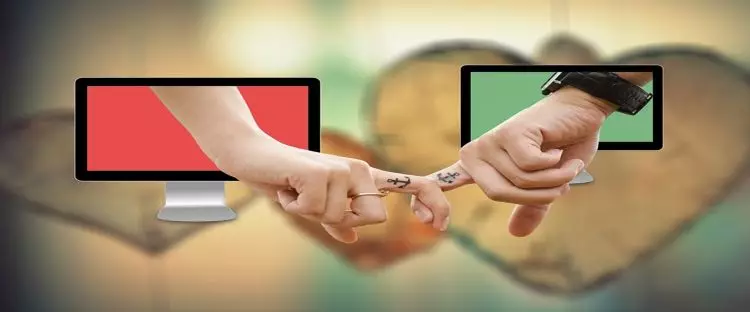 8 Tips tetap mesra sama pacar saat physical distancing