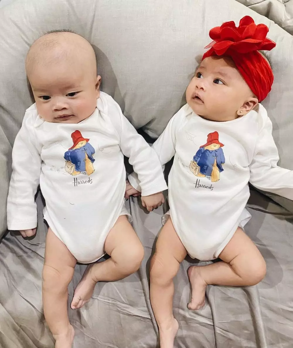 Gaya Zayn dan Zunaira pakai baju kembar Instagram Gaya Zayn dan Zunaira pakai baju kembar Instagram