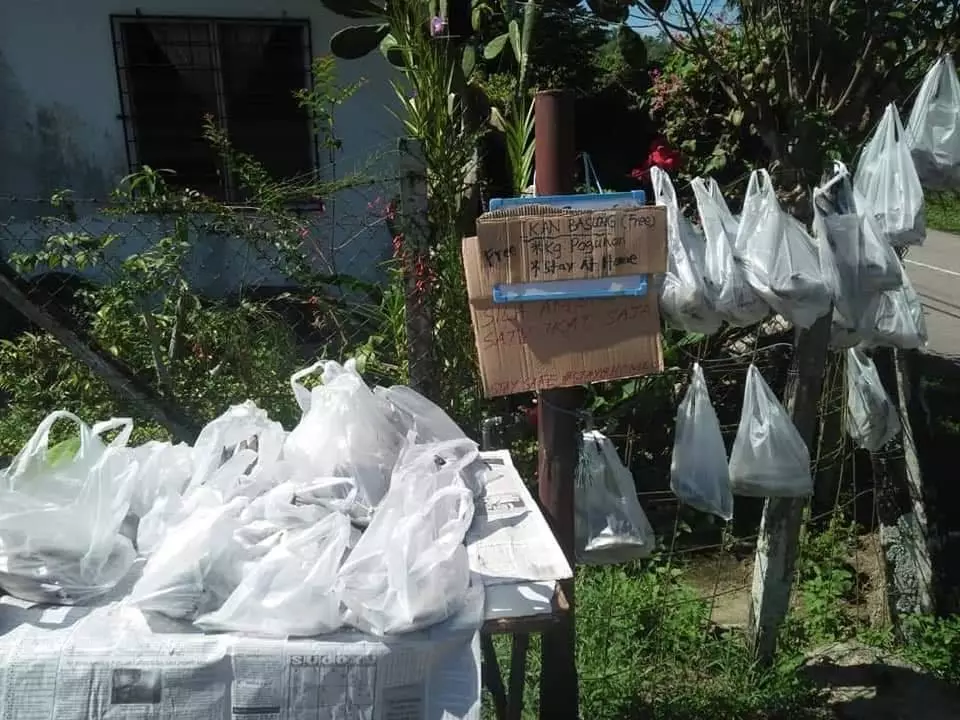 potret kampung di Malaysia bagikan hasil panen gratis facebook