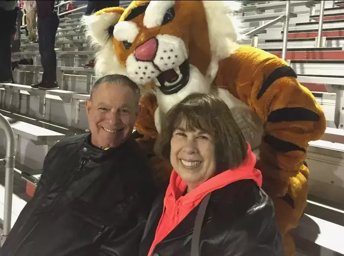 Pasangan suami istri ini meninggal dalam selang 6 menit akibat Covid 19 insider.com