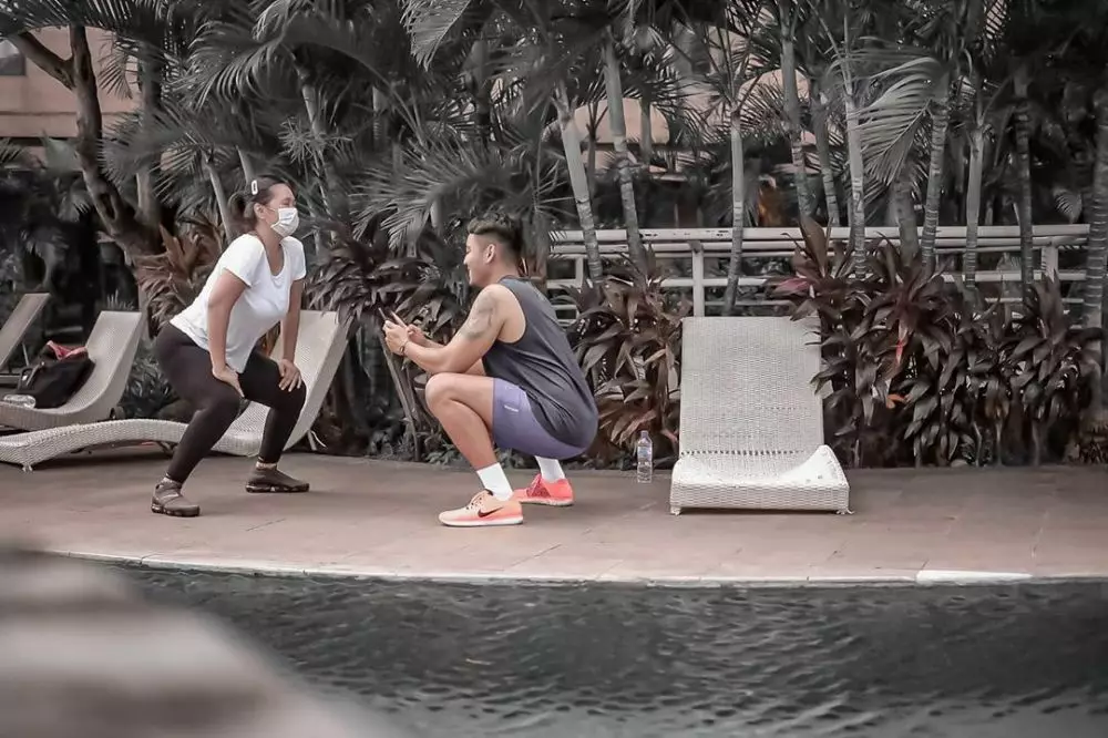 olahraga Robby Purba manfaatkan barang sekitar instagram olahraga Robby Purba manfaatkan barang sekitar instagram