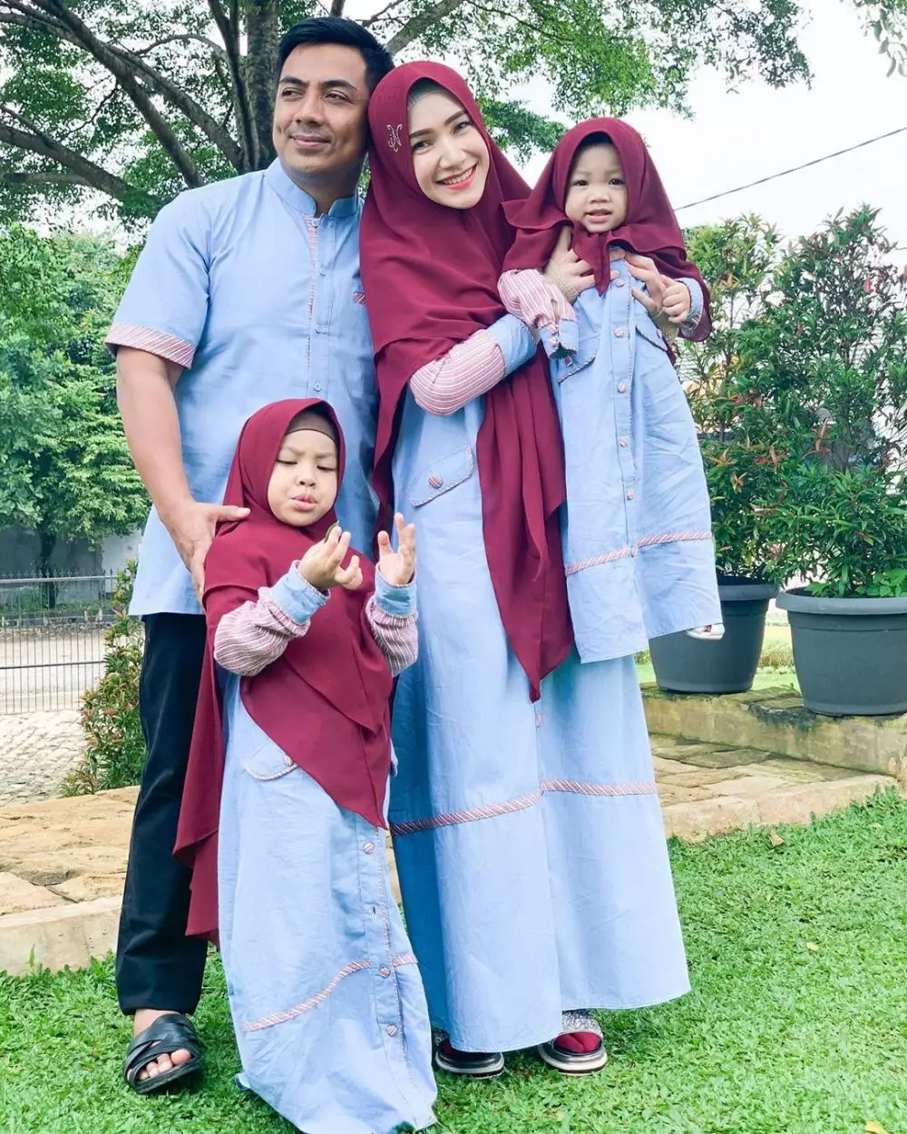 pasangan seleb tak jadi kekasih di sinetron berbagai sumber