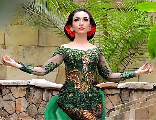 transformasi gaya roro fitria instagram