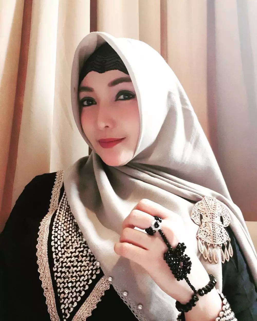 transformasi gaya roro fitria instagram