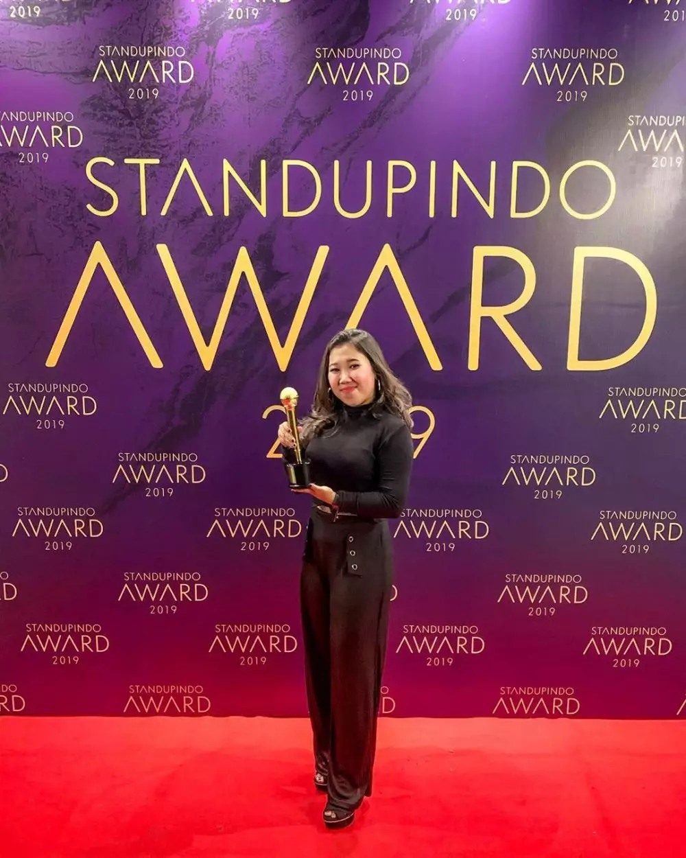 Kiky Saputri tampil elegan © 2020 brilio.net Kiky Saputri tampil elegan © 2020 brilio.net