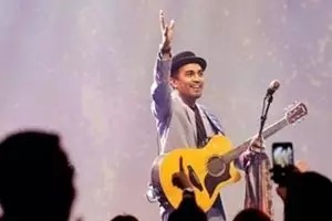 Kenang Glenn Fredly, Maia dan Judika nyanyikan lagu Glenn live di IG 