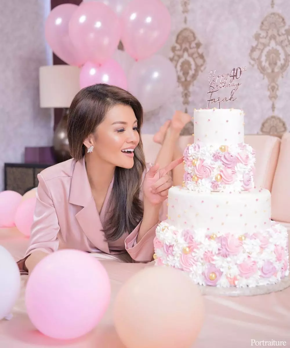 ulang tahun farah quinn 40 © 2020 brilio.net