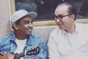 Cerita Tantowi Yahya diajak Glenn Fredly duet di lagu Pulang Kampung