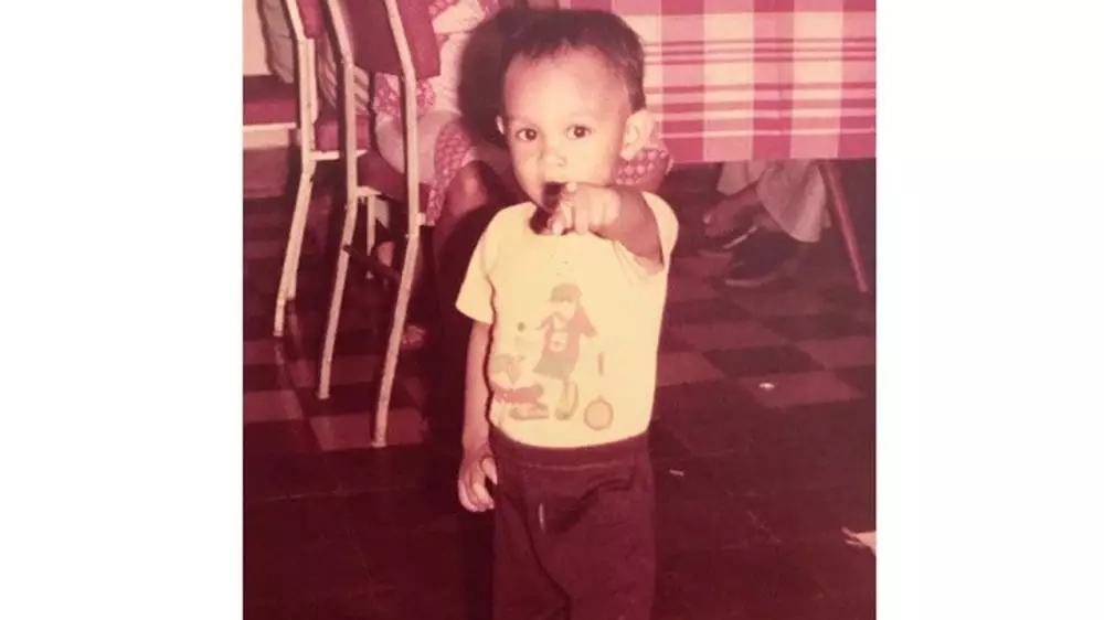 Masa kecil Glenn Fredly © 2020 brilio.net Masa kecil Glenn Fredly © 2020 brilio.net