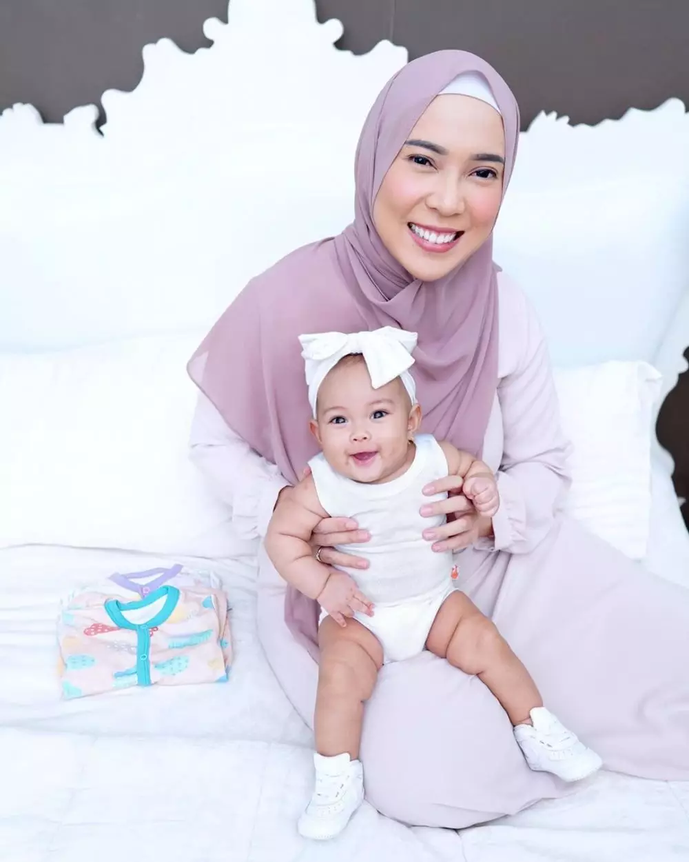 potret kompak Fitri Tropica dan bayinya instagram potret kompak Fitri Tropica dan bayinya instagram