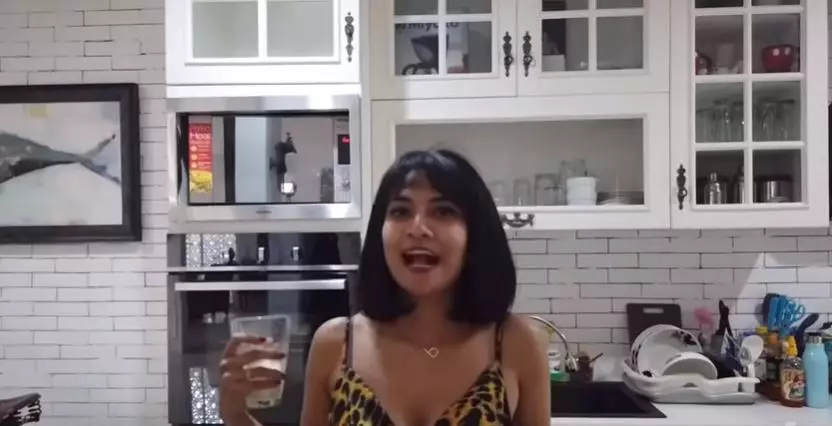 potret rumah Vanessa Angel youtube