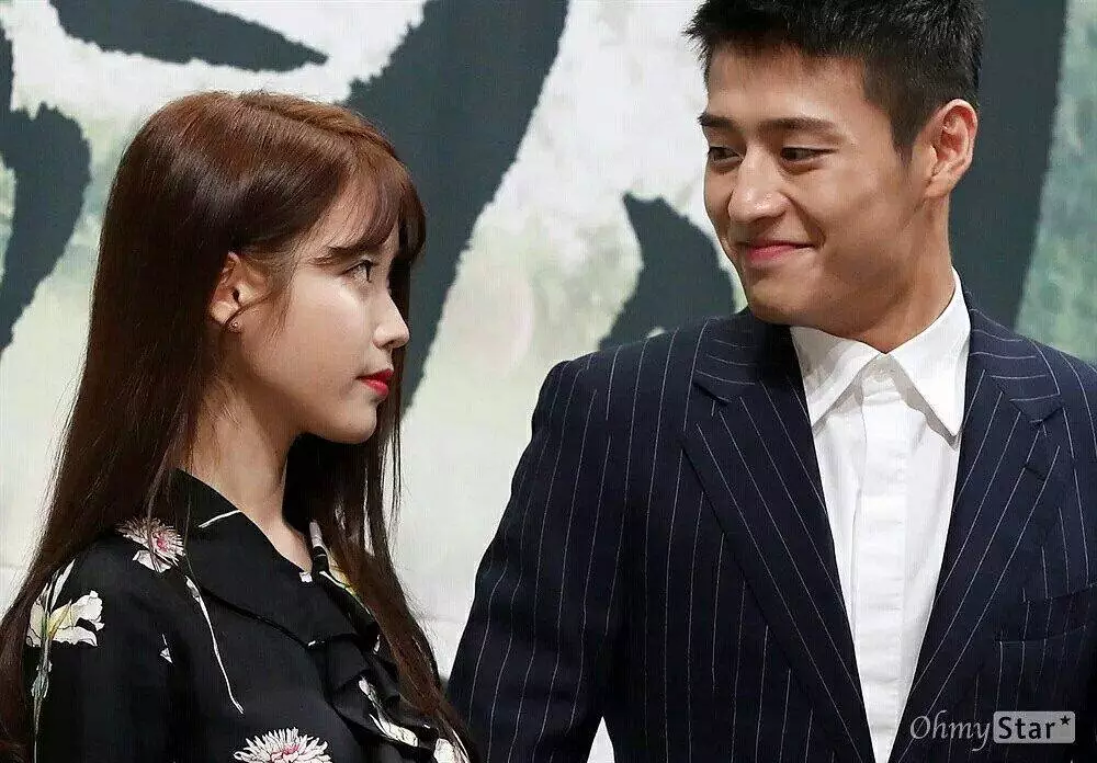 Seleb yang digosipkan dengan Kang Ha-neul Instagram Seleb yang digosipkan dengan Kang Ha-neul Instagram