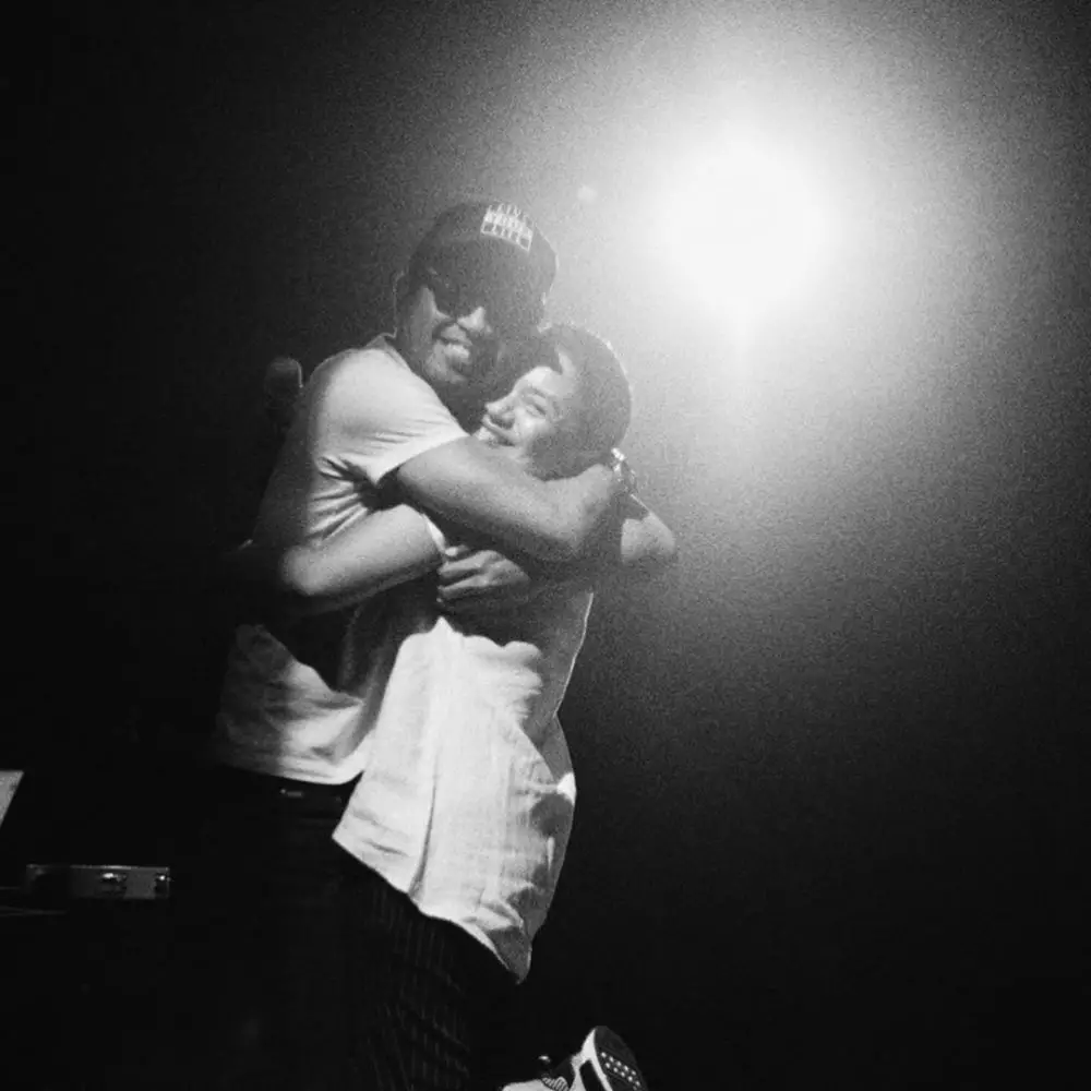 Glenn Fredly jadi fans Ruth Sahanaya instagram